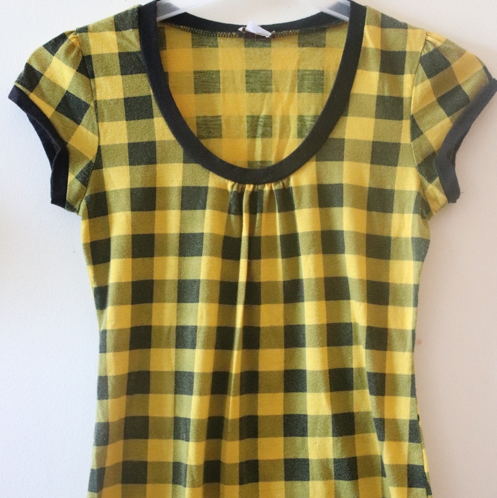 A nice decent plaid shirt